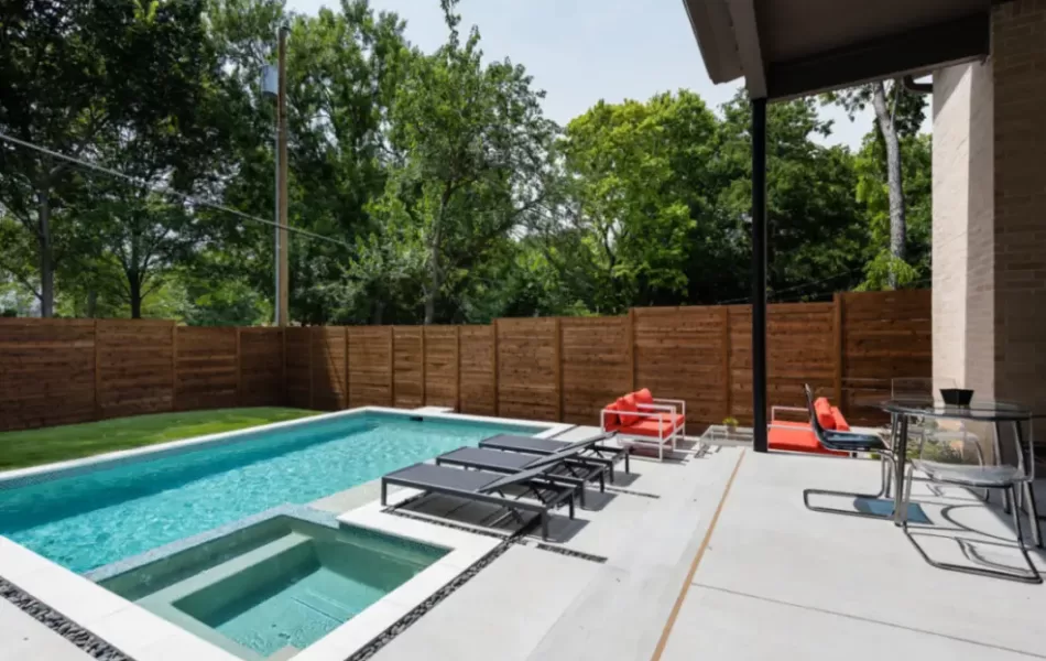 Signature Swimming Pool - Claffey Pools