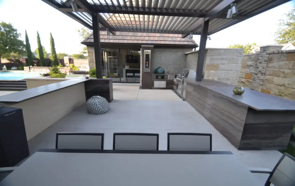 HGTV Ultimate Pool See Thru Pool - Claffey Pools