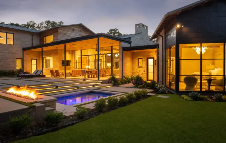 Hill Country Modern Elite Swimming Pool - Claffey Pools