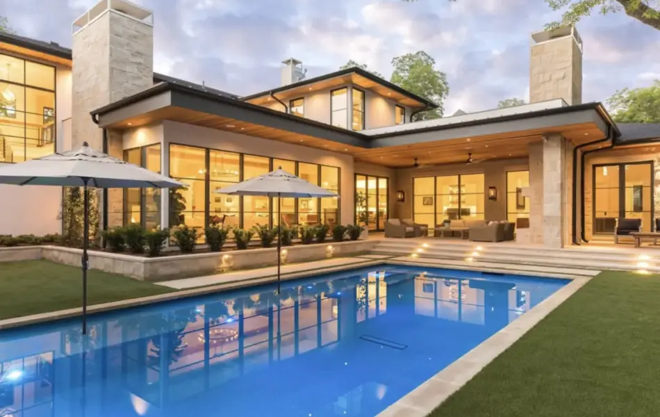 Dallas Contemporary Space Swimming Pool - Claffey Pools