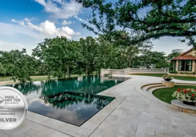 Award-winning negative edge pool