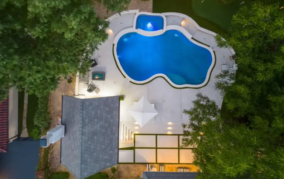 Bird's-eye view of freeform pool