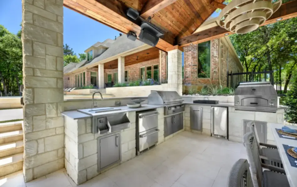 Outdoor kitchen