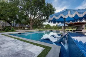 pool with tanning ledges